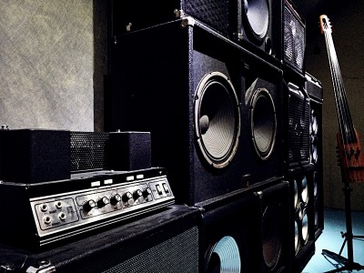 Ampeg B15N and Some Big Cabs